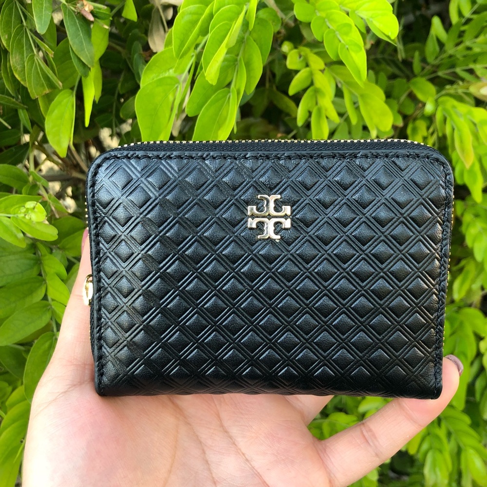 Tory Burch Marion embossed zip cardholder *NEW*